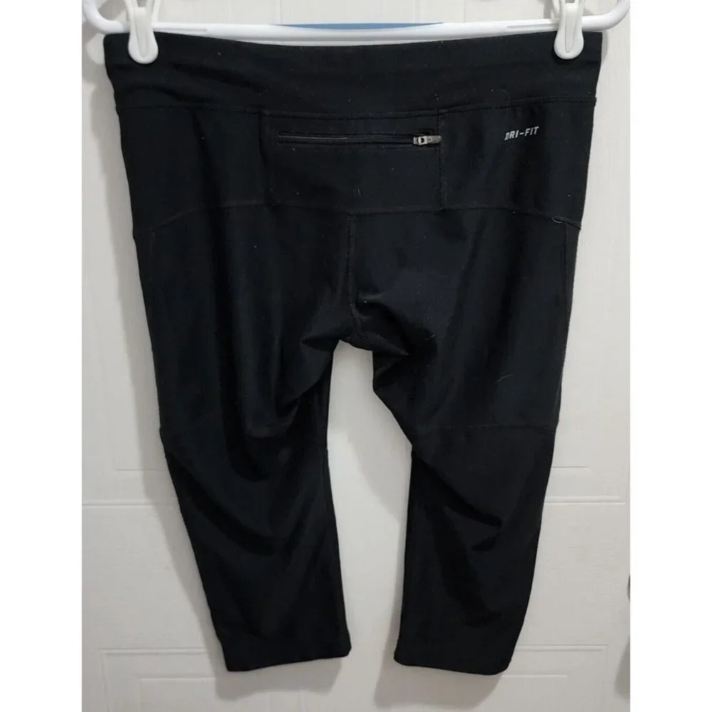 Nike Women's Dri-Fit Filament Running‎ Crop Capri Leggings Black 519841-010 Sz M